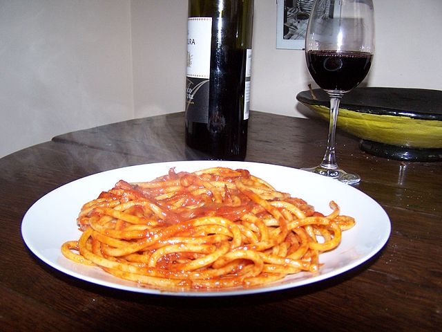 Bucatini_amatriciana
